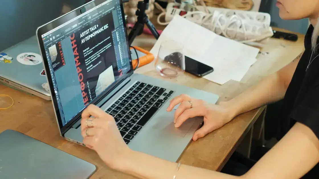 cursos de design grafico gratuito